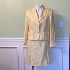 women Yellow suit 10/12